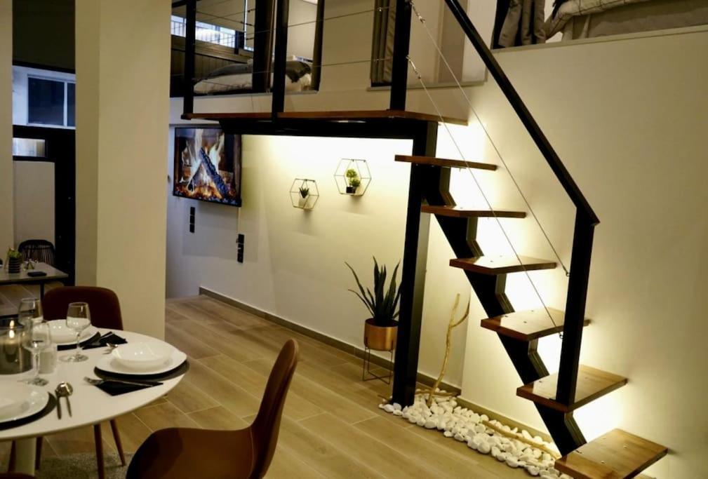 Cosy Loft Apartment Patras Exterior photo